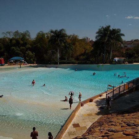 Aparthotel Piazza Com Acesso Ao Clube Diroma Caldas Novas Exteriér fotografie