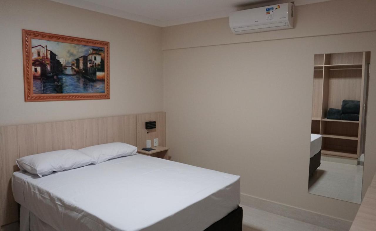 Aparthotel Piazza Com Acesso Ao Clube Diroma Caldas Novas Exteriér fotografie